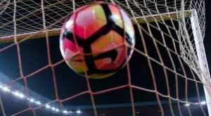 ВИДЕО: Най-странният начин, по който да отпразнуваш гол