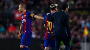 СНИМКИ: Меси ще има чисто нови уникални бутонки за завръщането си на терена