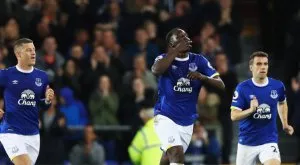 {{ otherArticle[0].article.title }}