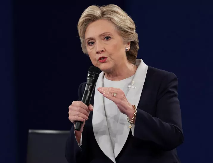 Клинтън води в „щатите люлки“, където се решава президентският вот
