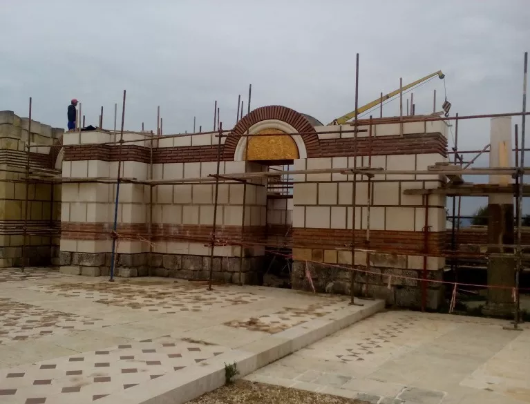 Реставрацията на Голямата базилика в Плиска ще продължи и през зимата