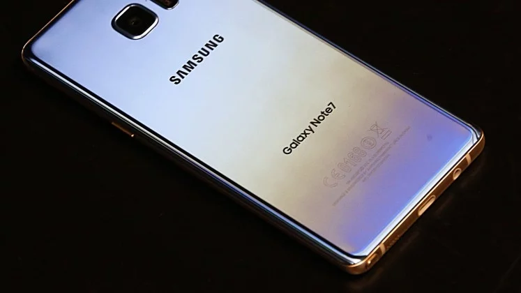 Неофициално: Проблем с батерията бе причина Samsung да загуби 5 милиарда долара