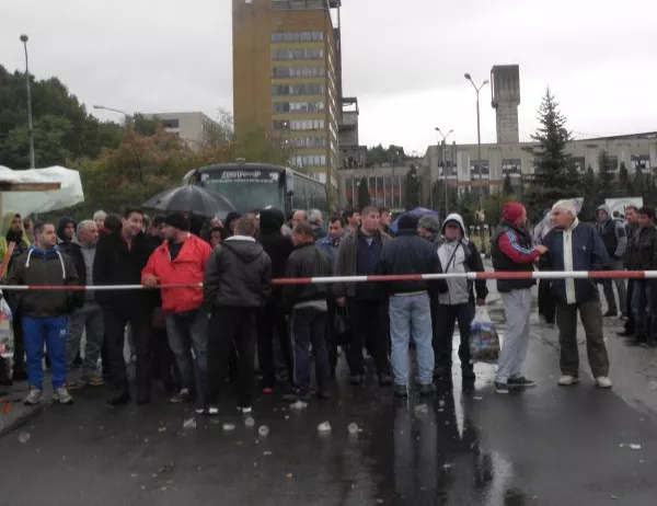 84 миньори от Бобов дол отиват на съд заради стачка
