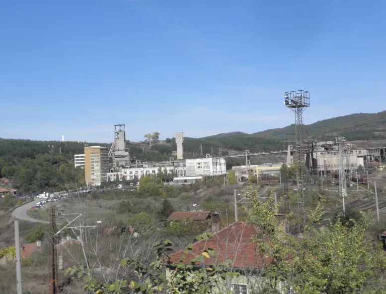 Синдикатите алармираха, че работата в рудник "Бабино" не е възстановена