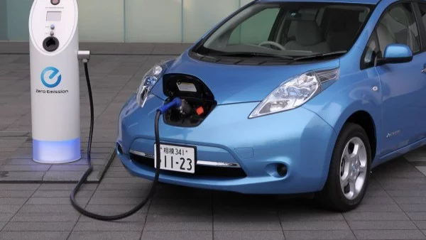 Прогноза: След 7 години електромобилите ще са по-евтини от автомобилите
