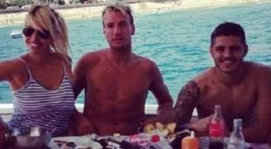 {{ otherArticle[0].article.title }}