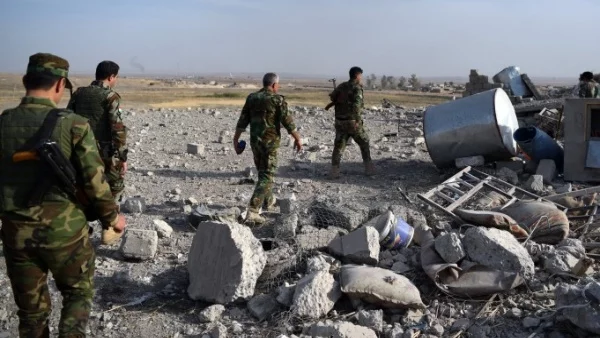 Сирийската армия напредва към обкръжен от две години град от "Ислямска държава"