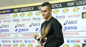 {{ otherArticle[0].article.title }}