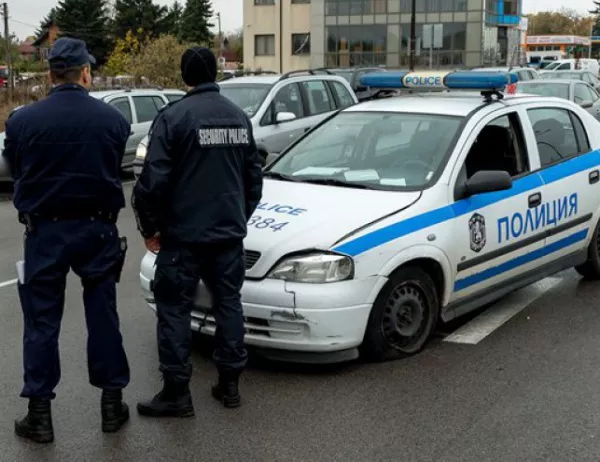 Намериха заровена бомба до училище във Враца