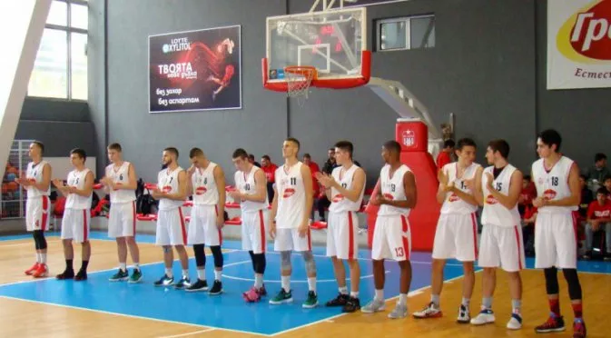 ЦСКА най-после се завърна в мъжкия баскетбол, но загуби първия си мач