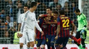 СНИМКИ: В Испания не се бавят - Каталуня почна кампания за Меси срещу Роналдо