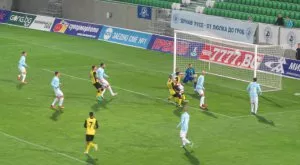 {{ otherArticle[0].article.title }}