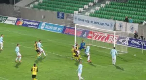 {{ otherArticle[0].article.title }}