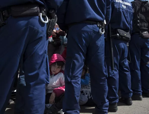 Припомниха на Унгария да се отнася добре с бежанците