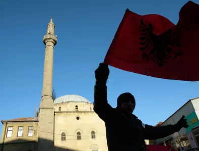 Искат оставката на Люлзим Баша след загубата на изборите в Албания 