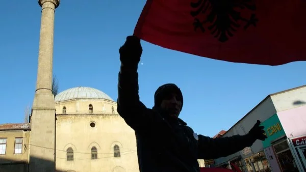 70% от младите в Албания искат да напуснат страната