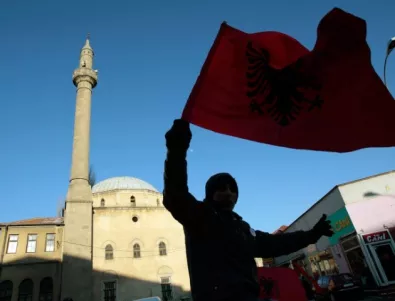 Арести, сблъсъци и напрежение в Албания преди ключовия вот