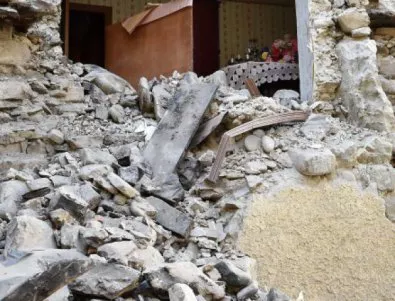 11 души са в неизвестност след рухването на сградата в Италия