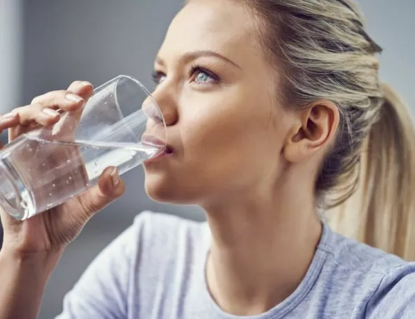 12 обезпокоителни признака, че не пиете достатъчно вода