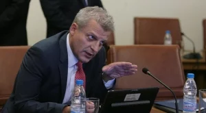 Започва делото срещу бившия здравен министър Петър Москов и заместника му