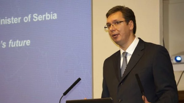 Сръбският премиер Александър Вучич подаде оставка