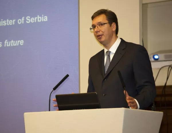 Сръбска медия заподозря САЩ за организатор на протестите срещу Вучич, американското посолство отрече
