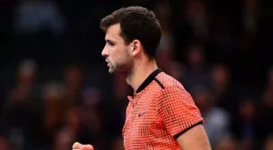 СНИМКА: Фен засипа с жестоки псувни Григор, защото му коствa... 150 лева?!