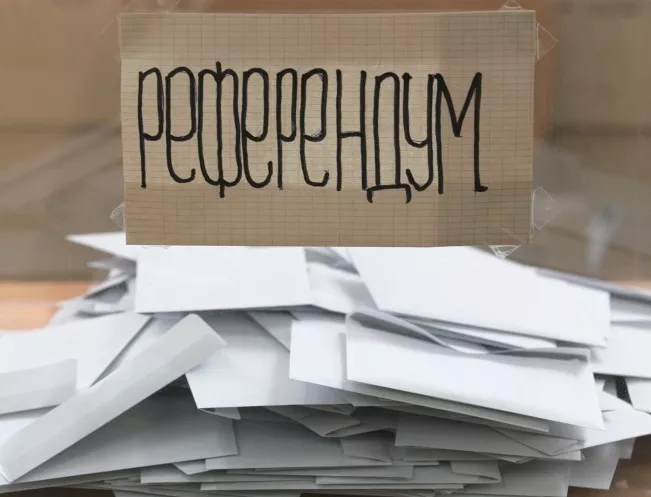 Възможно е да се броят повторно гласове за референдума заради бюлетините без пликове