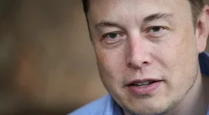 Акционерите на Tesla се опитват да ограничат влиянието на Мъск 