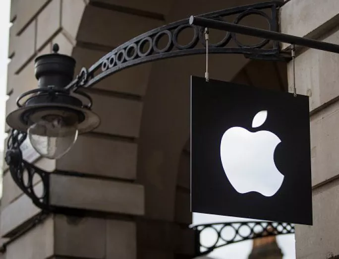 Ирландия скочи в защита на Apple срещу Европейската комисия