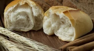 Цената на белия хляб ще се повиши с между 5 и 9 ст.