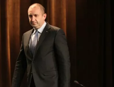 Румен Радев може и да не разпусне парламента веднага