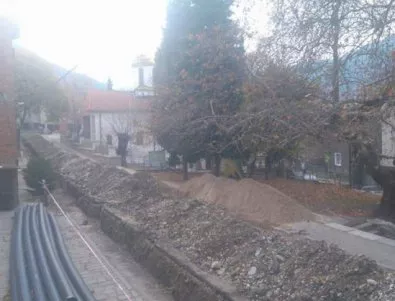 Нов водопровод решава проблема с водата в част от Асеновград
