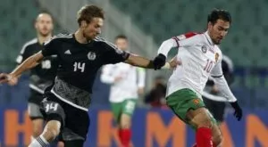 {{ otherArticle[0].article.title }}