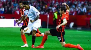 Барселона хвърли око на ас на Шахтьор