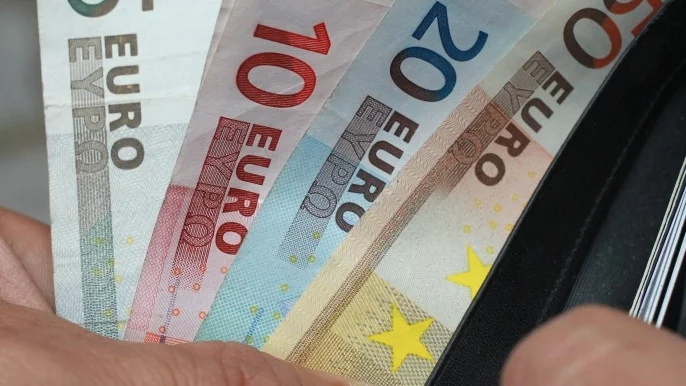 Пенсионерка даде 40 000 евро на телефонните измамници