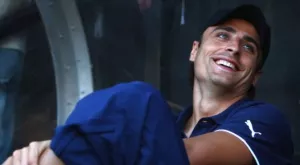 {{ otherArticle[0].article.title }}