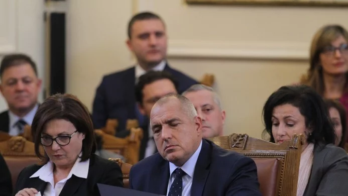Депутатите приеха оставката на кабинета "Борисов" 2