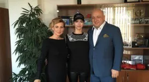 Кралев се срещна с Цвети Стоянова, съдейства за лечението ѝ в Германия