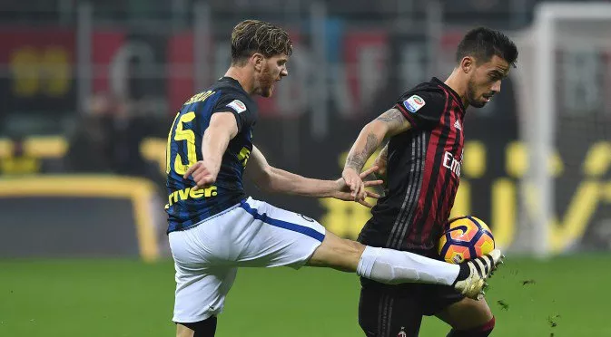 Интер препъна Милан в зрелищен спектакъл и драма в последните секунди