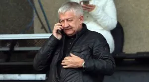 {{ otherArticle[0].article.title }}