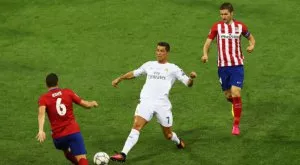 Безумните клаузи на големите футболисти - вратар си е уредил бонус за загуба