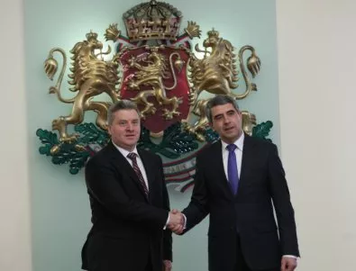 Плевнелиев и Иванов подкрепиха Договора за добросъседство с Македония