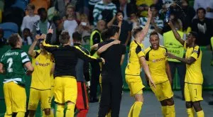 {{ otherArticle[0].article.title }}