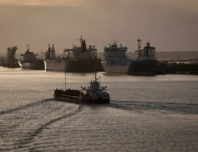 Арестуваха още двама моряци от иранския танкер в Гибралтар