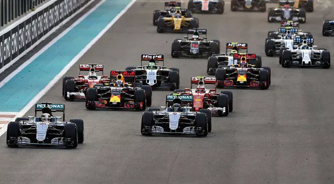 Класическа надпревара отпадна от сезона във Формула 1
