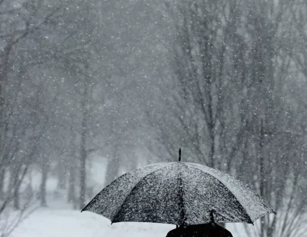 Снеговалеж в Чили взе една жертва, остави 215 000 без ток
