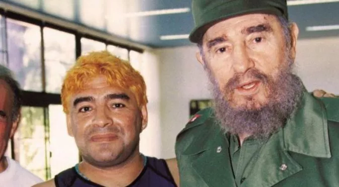 Марадона е в Куба, за да изпрати "втория си баща" Кастро