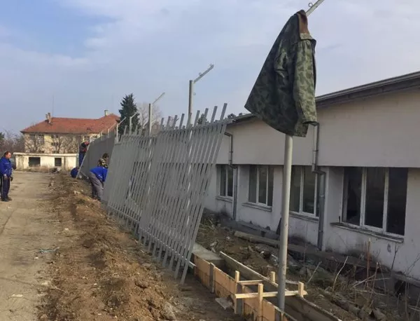 Лекарски екип от Пловдив ще посети бежанския център в Харманли