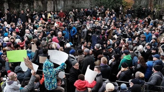 Хиляди жени от цял свят излязоха на протести срещу Тръмп